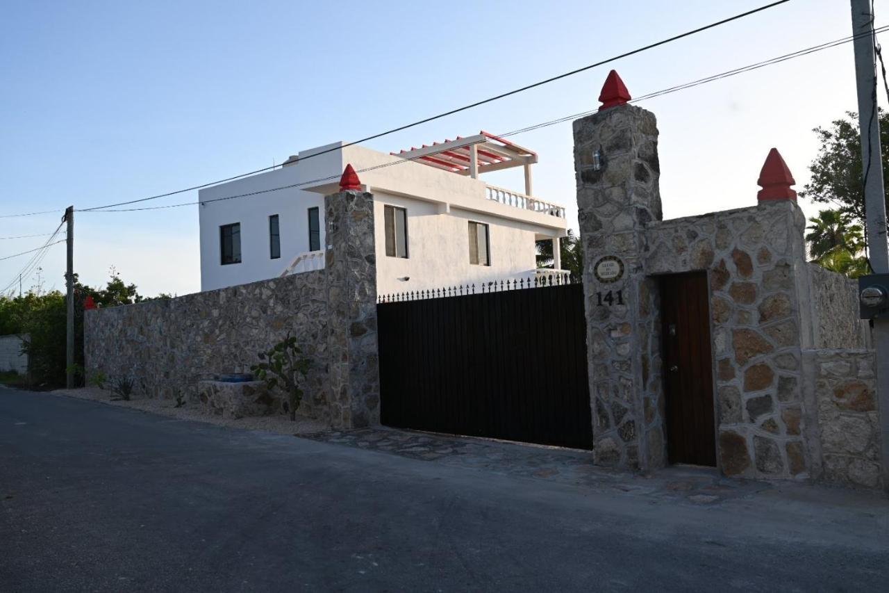 La Casa Del Mexicano เซเลสตุน ภายนอก รูปภาพ
