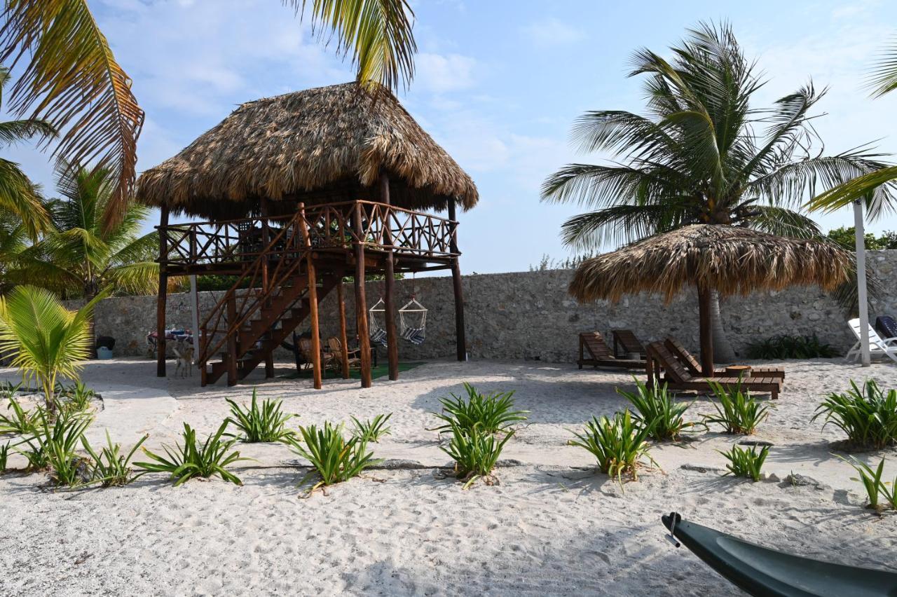 La Casa Del Mexicano เซเลสตุน ภายนอก รูปภาพ